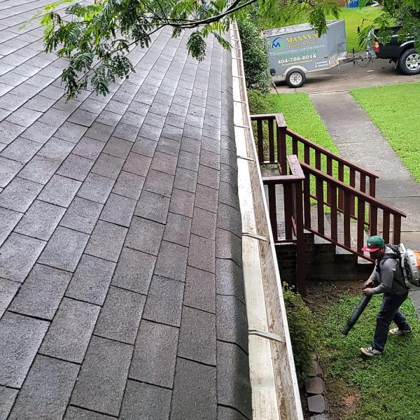 Top Quality Gutter Clean service preformed in Lilburn/Norcross, Georgia
